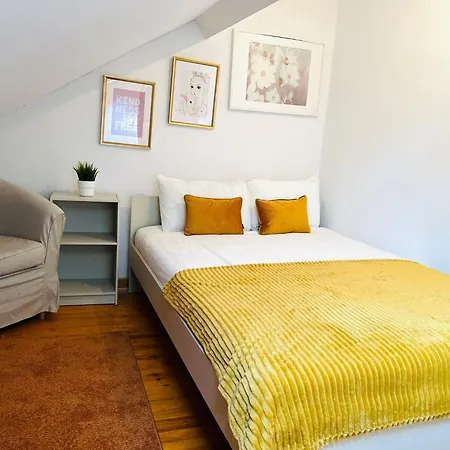 Hostal Centre Of Lisbon, Ideal For Tourists *
